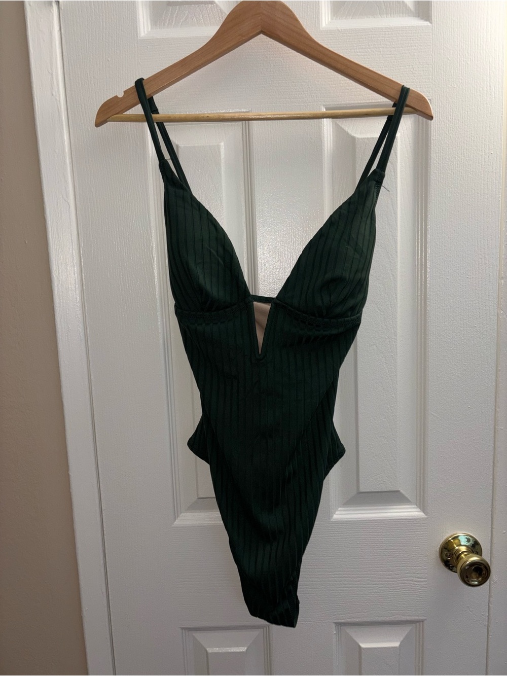 Shade & Shore Deep Green Ribbed V-Neck Bandeau Bodysuit